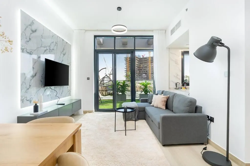 Unique Apt With Private Jacuzzi In Dubaiアパートメント ドバイ